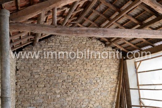 Roccaverano – Prestigioso Casale in Pietra nelle Langhe Astigiane con 10 ettari di terreno